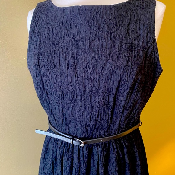 Sundress - Picture 2 of 9